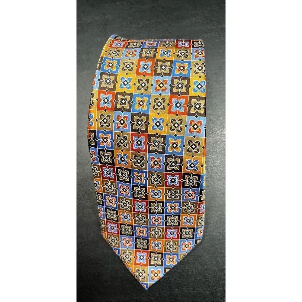 Geoffrey Beene tie